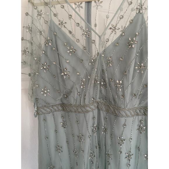NWOT Mac Duggal Light Blue  Embellished Flutter Sleeve A Line Gown, sz 12 598$ - Picture 5 of 8